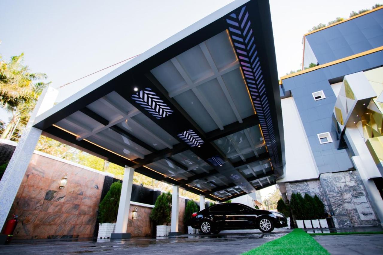 No.1 Hotel Абуджа Екстериор снимка