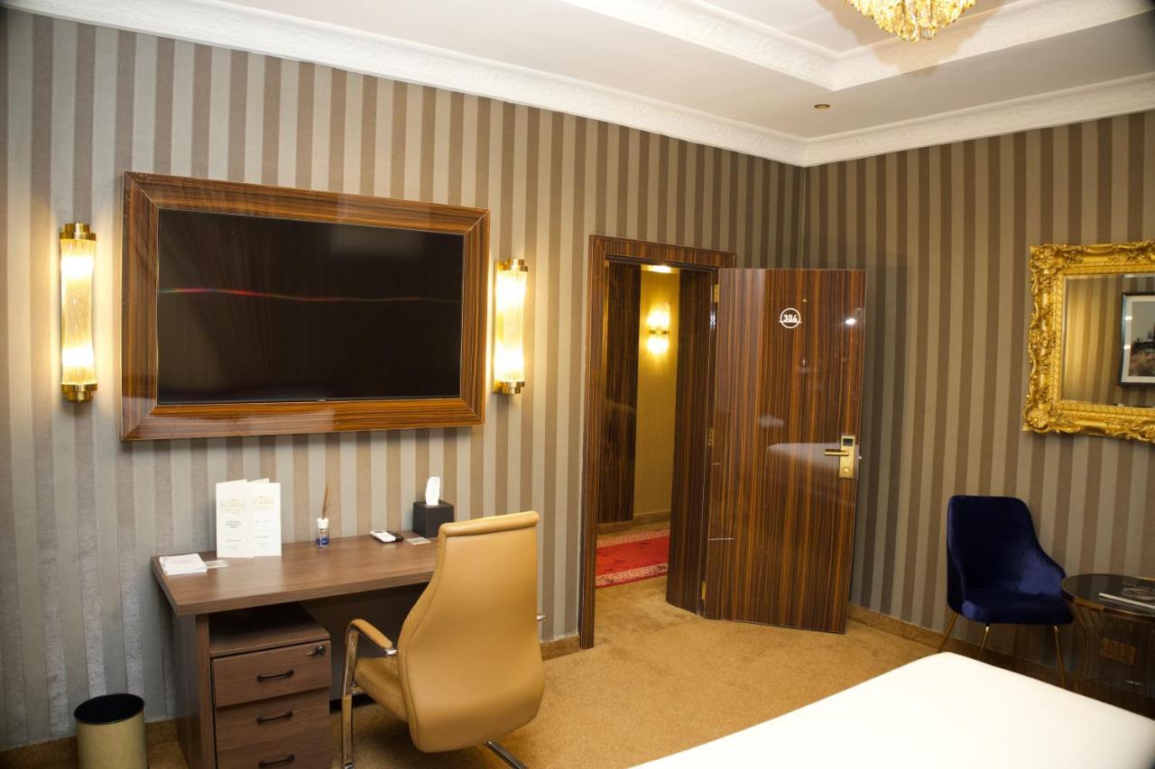 No.1 Hotel Абуджа Екстериор снимка