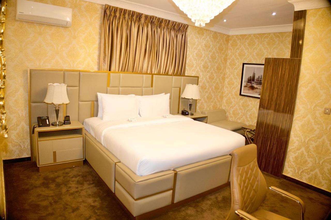 No.1 Hotel Абуджа Екстериор снимка