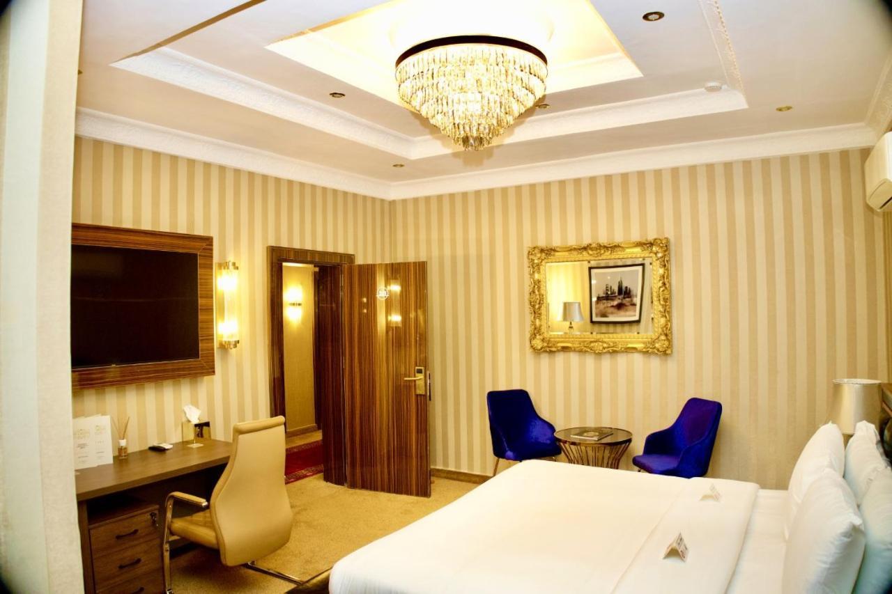 No.1 Hotel Абуджа Екстериор снимка