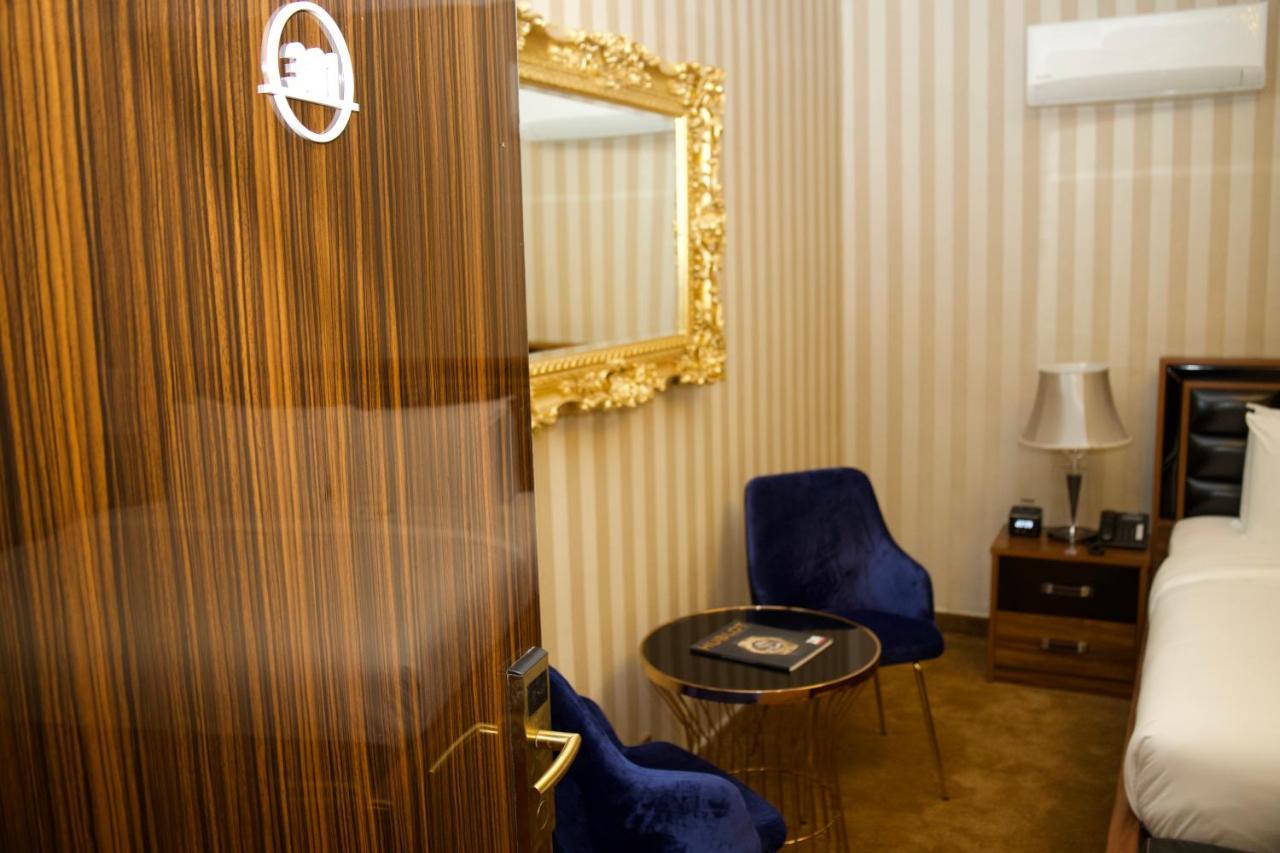 No.1 Hotel Абуджа Екстериор снимка